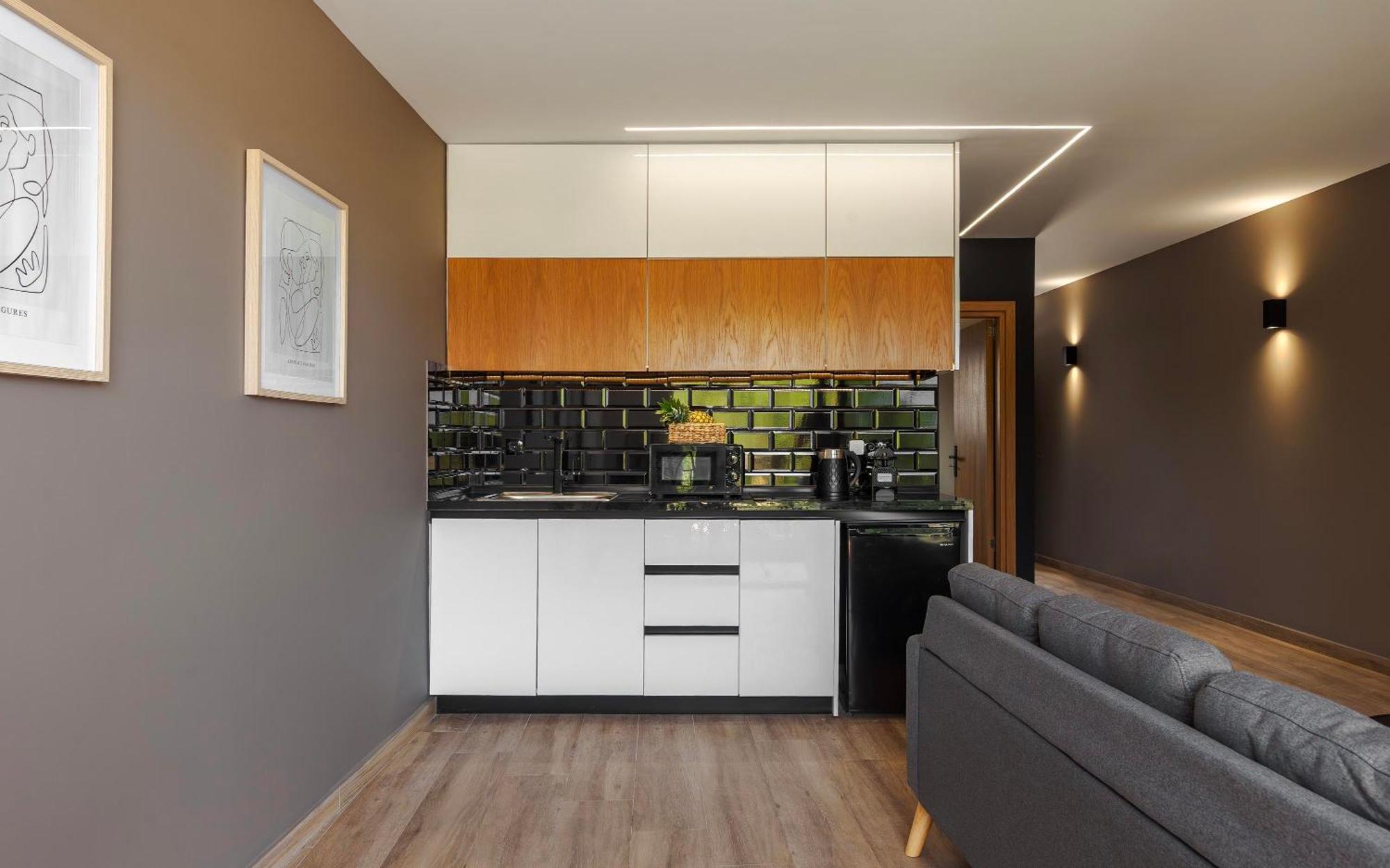 Chrysma Urban Living Lejlighed Rhodes City